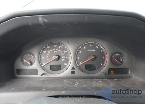 2003 Volvo V70 2.4 из США, поврежденный, VIN YV1SW61T332314084